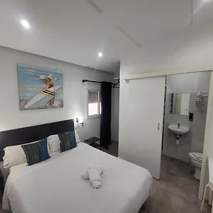 Pensjonat Ayz Frailes - Auto Check-in (adults Only)