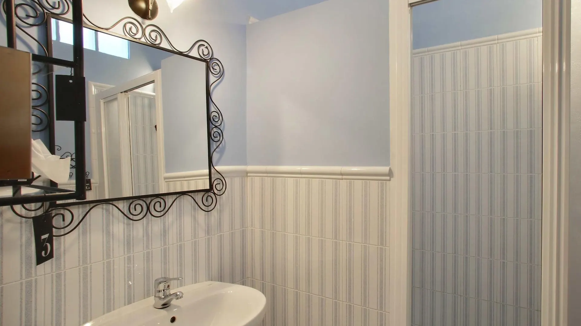 Malaga Lodge Guesthouse Πανσιόν
