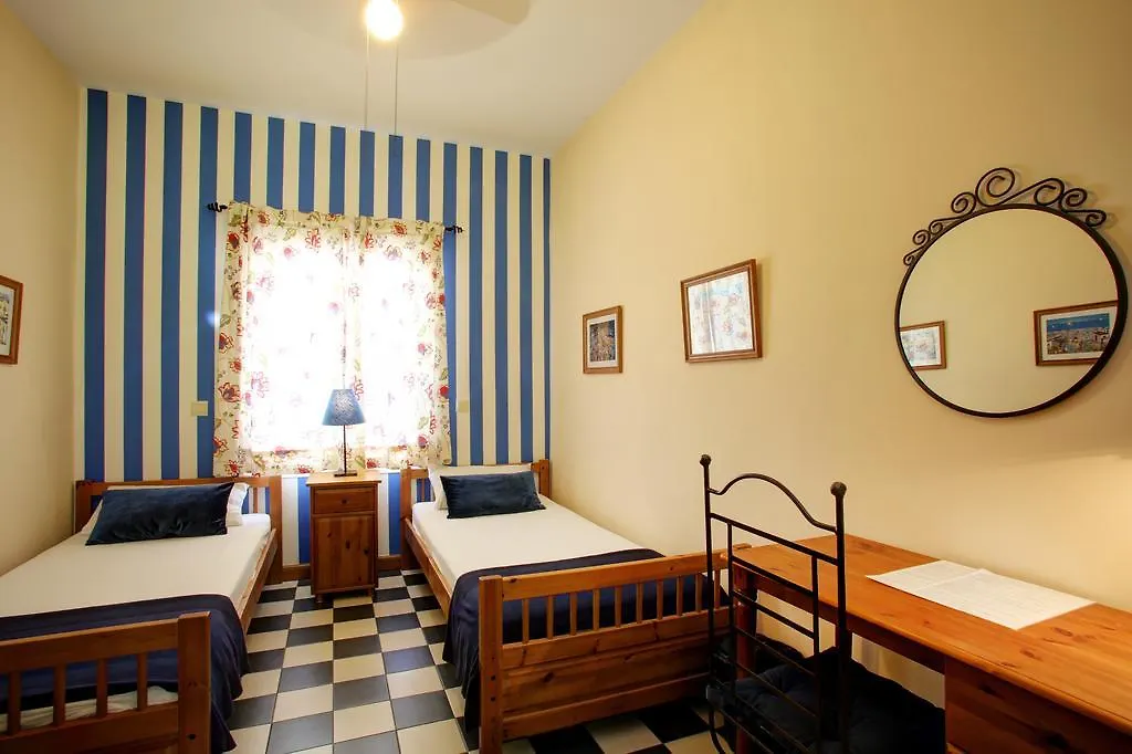 Malaga Lodge Guesthouse Πανσιόν